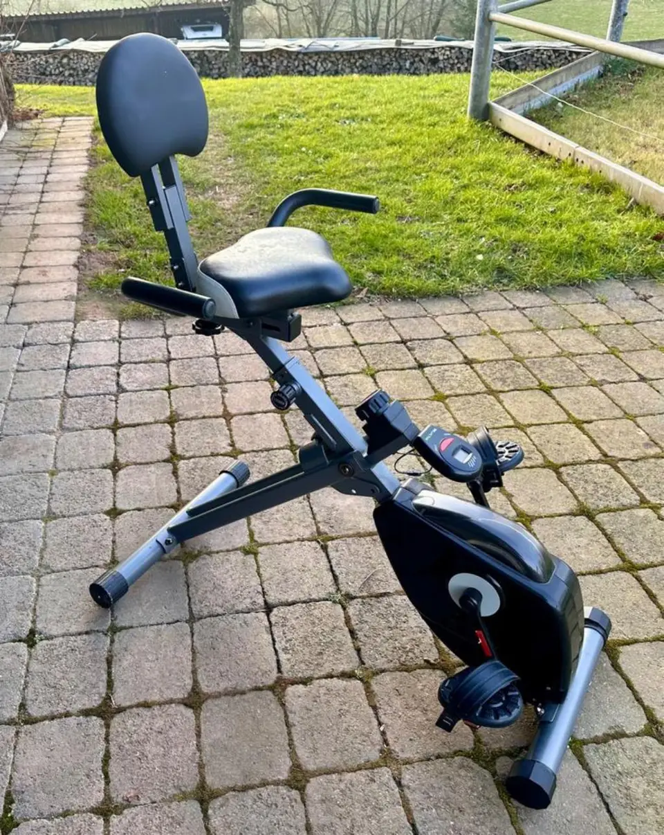 Wellactive firmos dviratis - treniruoklis