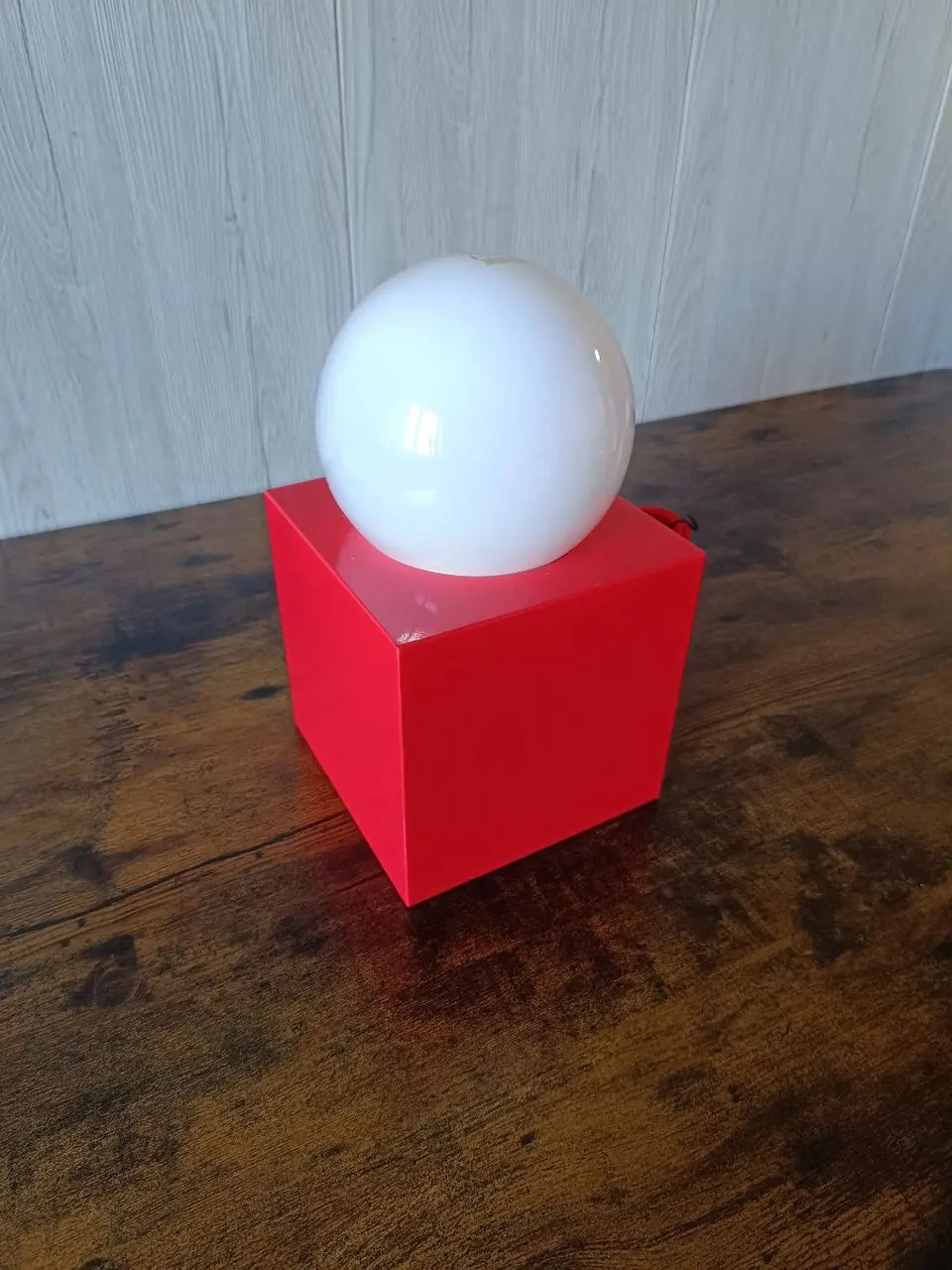 Naujas Globen Lighting firmos stalinis - naktinis šviestuvas — nuotrauka 3