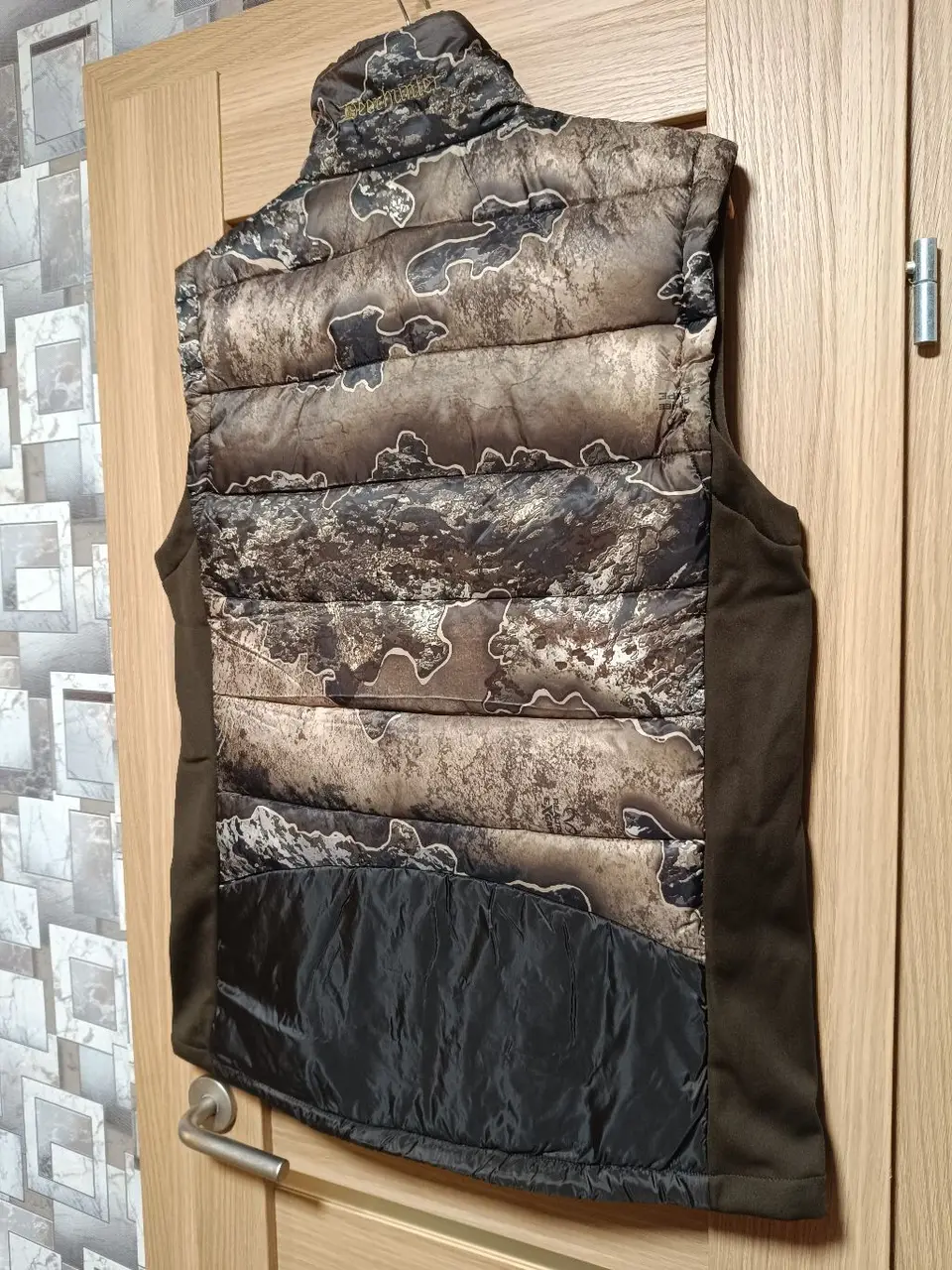 Nauja Deerhunter firmos liemenė — nuotrauka 3