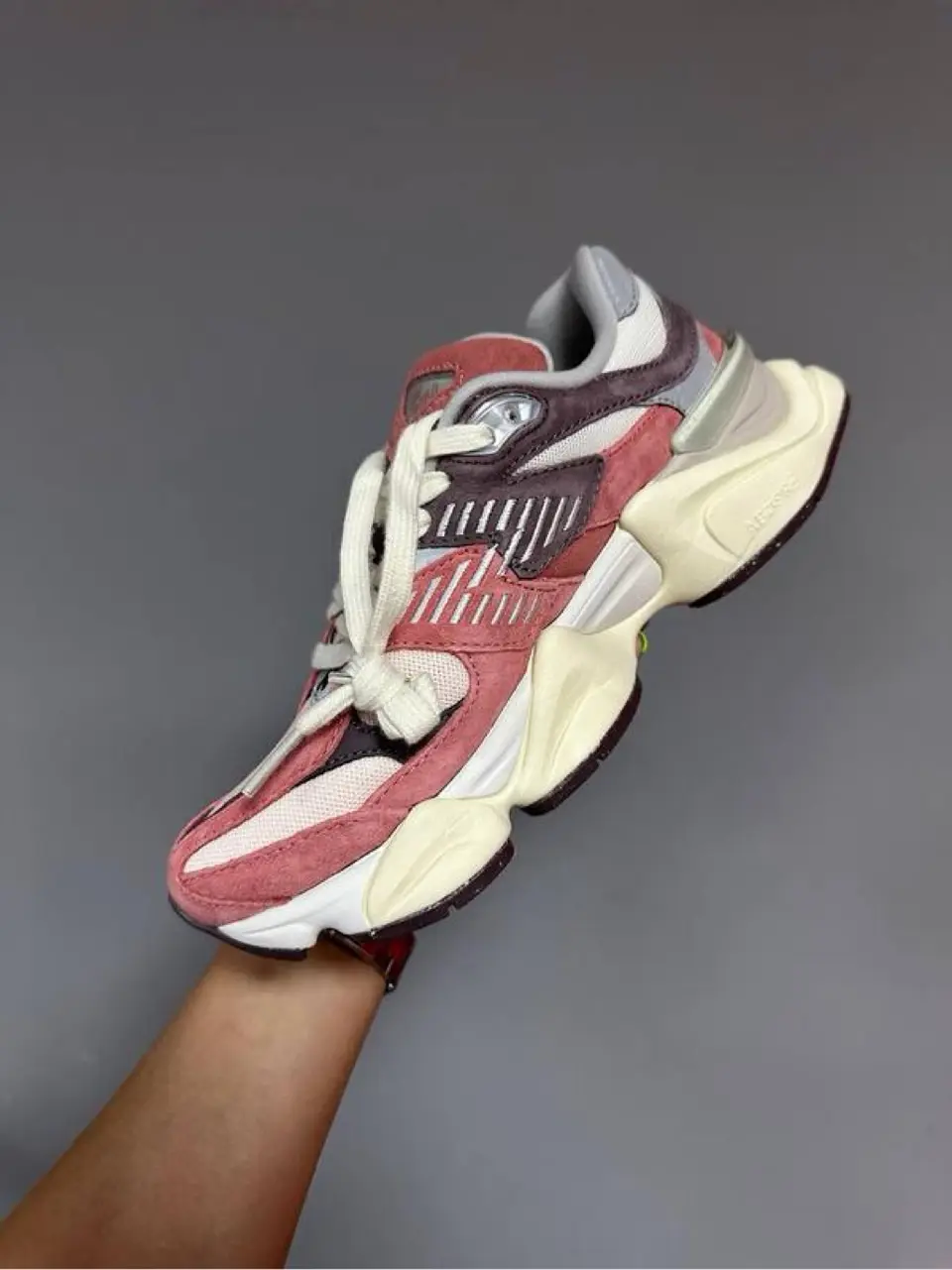 New Balance 9060 sportbačiai — nuotrauka 5