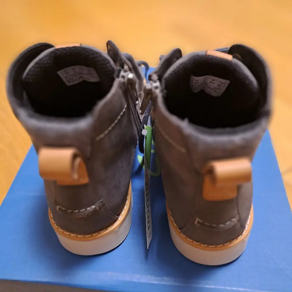 Nauji odiniai Clarks demisezoniniai aulinukai 32.5 dydis — nuotrauka 4