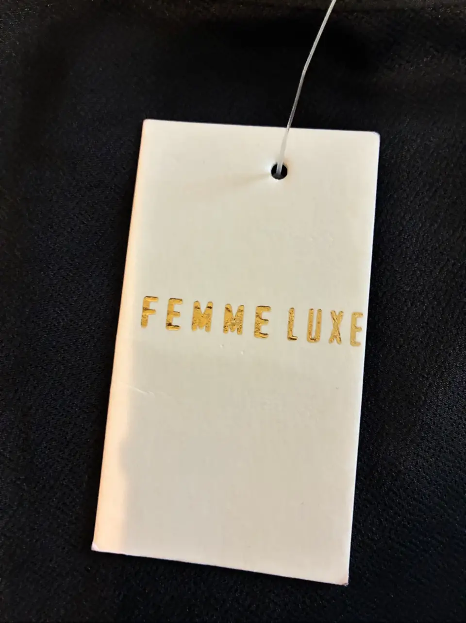 Juodas vieno peties kombinezonas su šortais Femme Luxe — nuotrauka 2