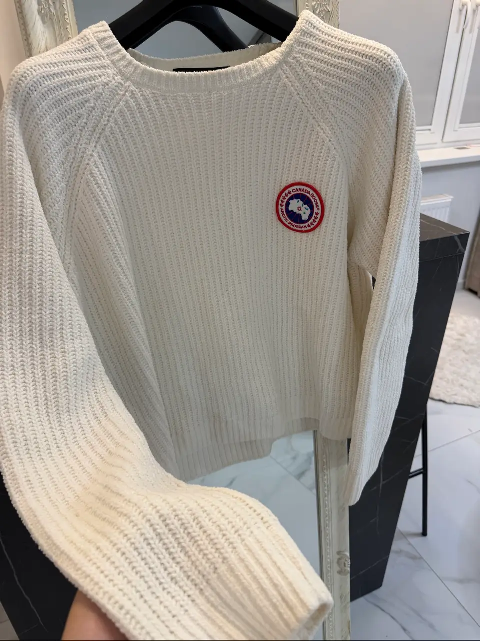 Canada Goose baltas megztinis — nuotrauka 6