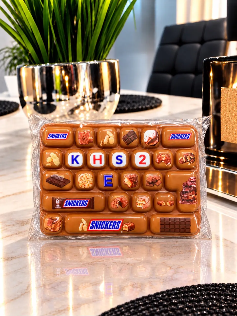 Antistresinė SQUISHY klaviatūra "SNICKERS" – ruda