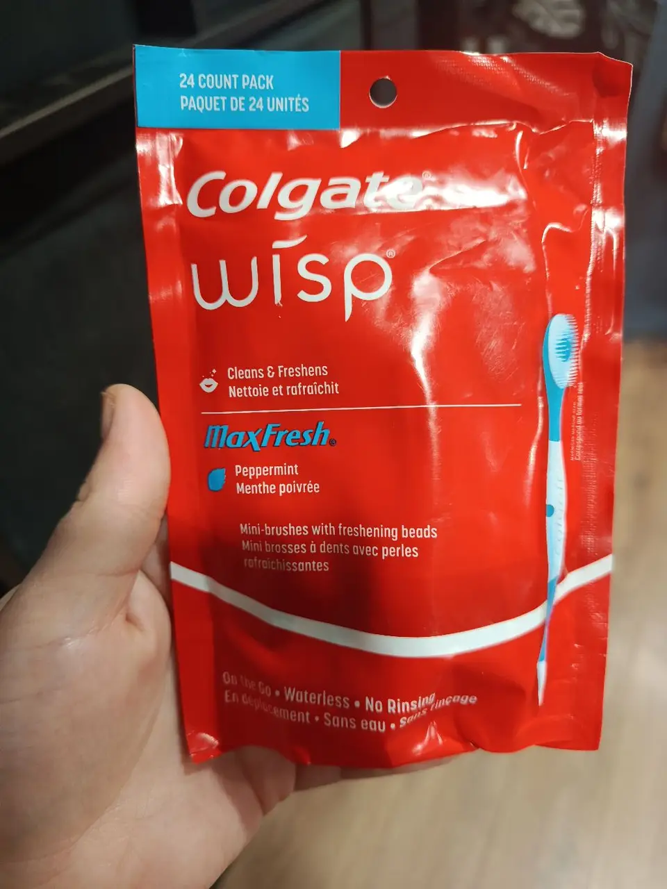 Colgate Wisp vienkartiniai dantų šepetėliai, 24 vnt.