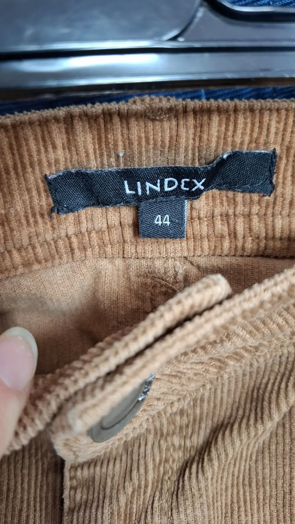 Lindex velvetinis sijonas — nuotrauka 3