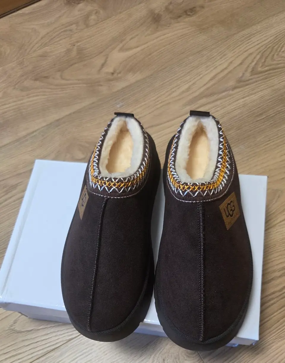 UGG Tasman platforminės šlepetės, rudos — nuotrauka 2