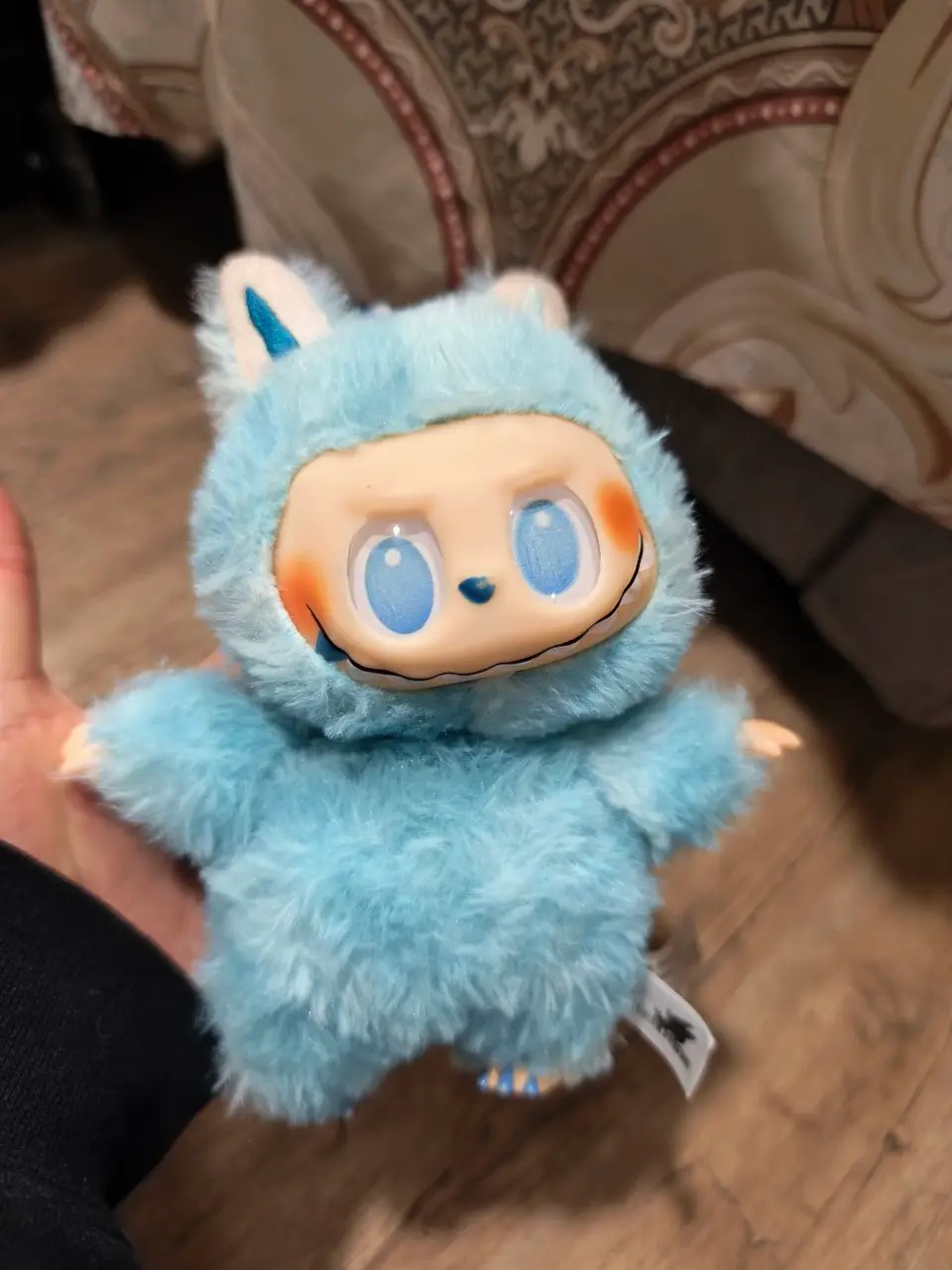 Pop Mart Labubu The Monsters pliušinė figūrėlė — nuotrauka 2